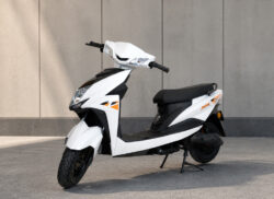 Yakuza Electric Scooter Duster